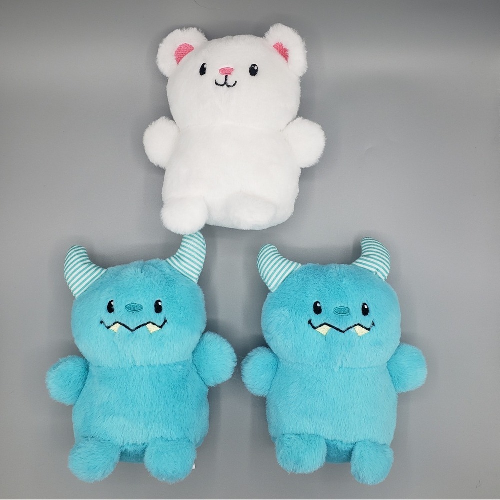 Target Bullseye Playground Animal Adventure Plush Lot 2 Yeti,‎ Polar Bear
